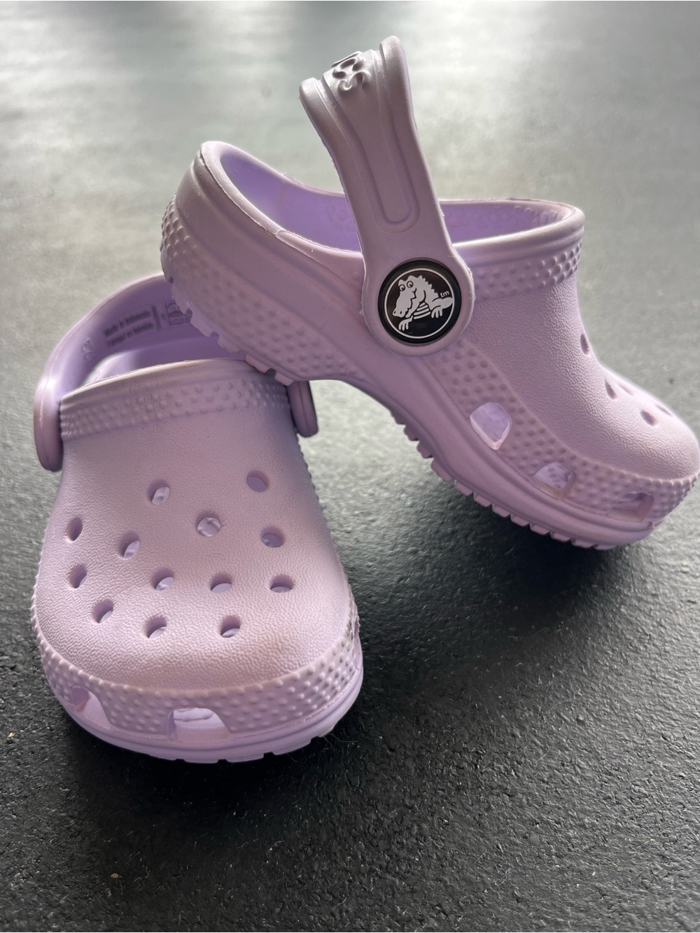 Kids Crocs Lavender Classic clogs C4